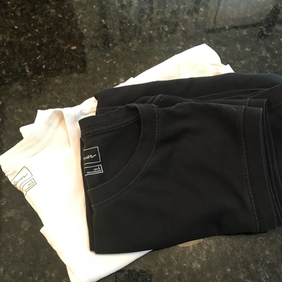 Men’s Eddie Bauer Legend Wash Sleeveless T’s - Picture 1 of 7